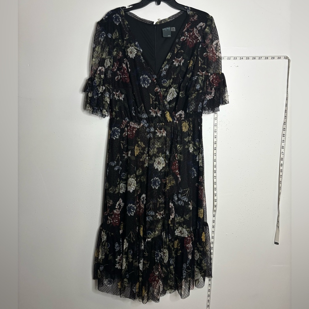Gabby Skye Black Floral Midi Dress